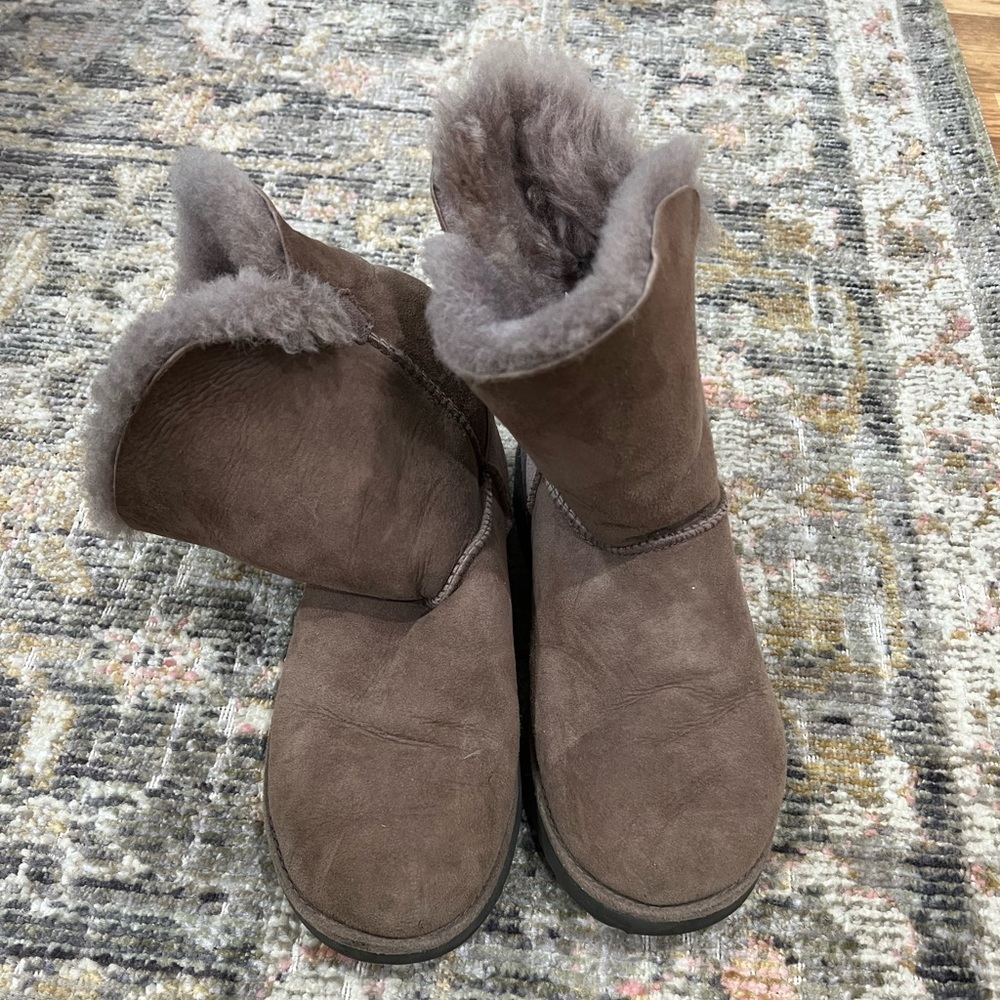 Ugg Classic Cuff Short Boot